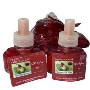 2 NEW Yankee Candle ScentPlug Refill Cranberry Pear NWT .625fl Oz Air Freshener